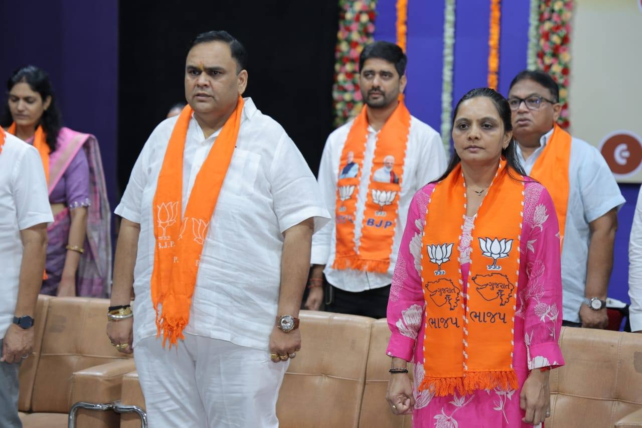 તા.૦૮-૦૪-૨૦૨૫ ના રોજ બારડોલી શહેરમાં ૧૬૯-બારડોલી વિધાનસભા સક્રિય સભ્યોનું સંમેલન યોજાયું.